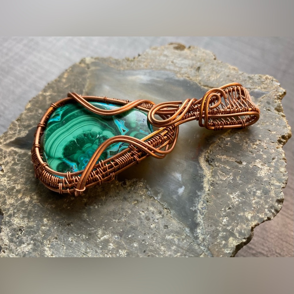 NWOT Genuine Malachite in Chrysocolla Gemstone, Copper Wire Wrap Pendant - Picture 3 of 16